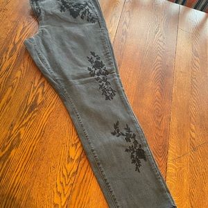 Torrid 18 jeans black with appliqué